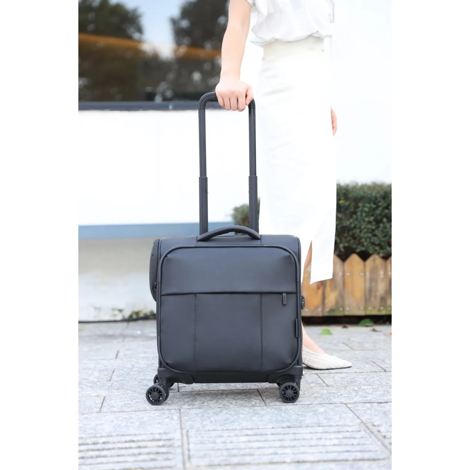 Kate Hill - KL-76-S Willow Black Mini 4 Wheel Carry-On - Black