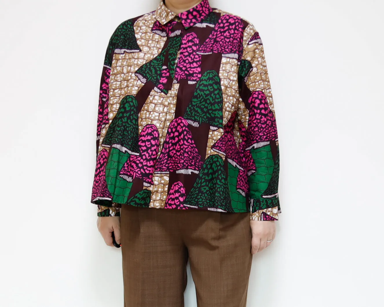 <T17J-019> AFRICAN PRINTED FRONT TUCK Shirt