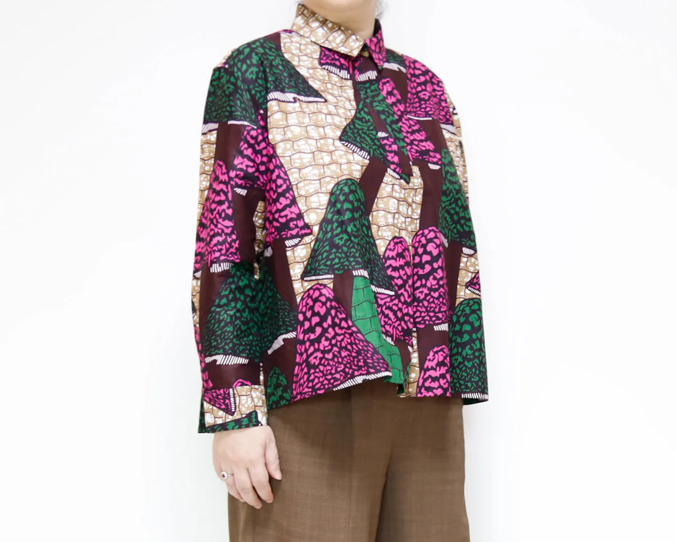 <T17J-019> AFRICAN PRINTED FRONT TUCK Shirt