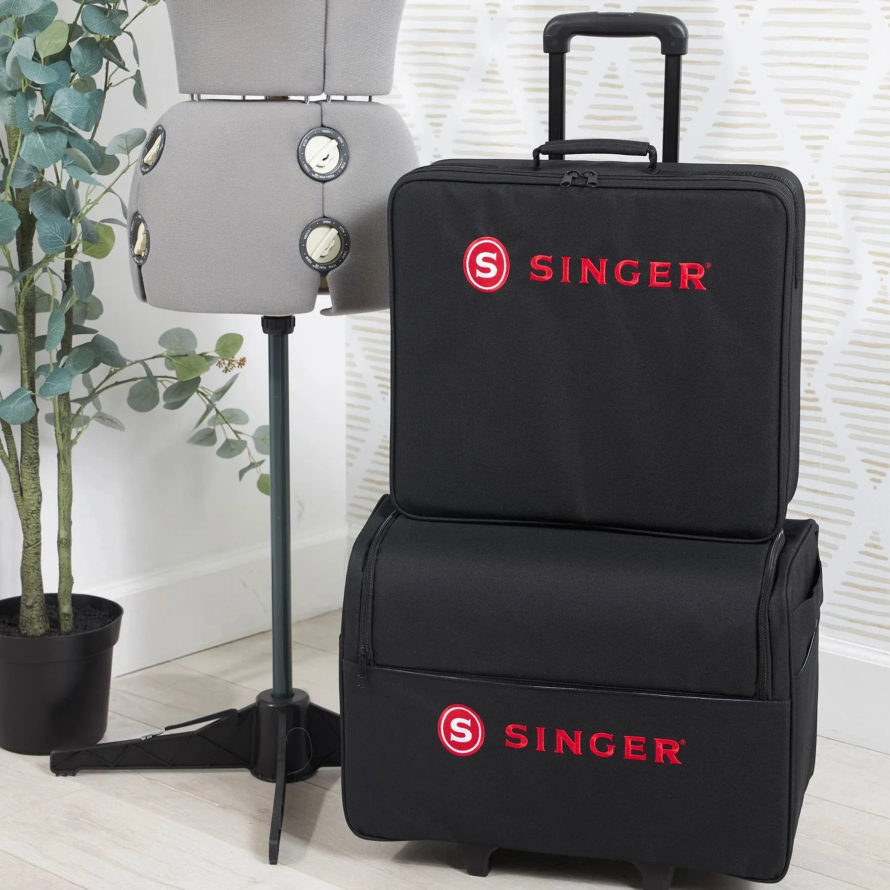 SINGER® SE9180/9150 Luggage Set